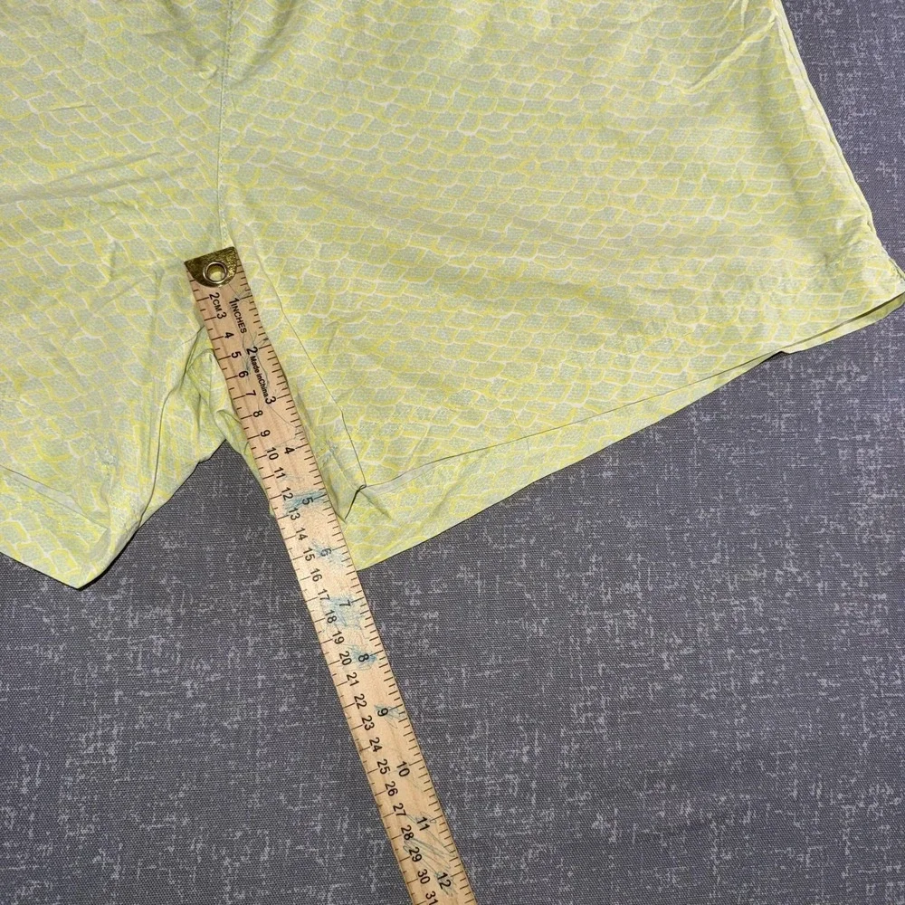 Columbia PFG Swim Shorts‎ Mens XL Yellow Fish Scale Mesh Lined Fishing Trunks